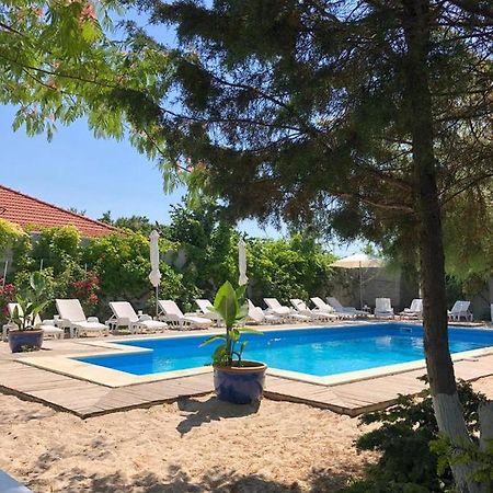 Casa Stavros Hotel 2 Mai Bagian luar foto