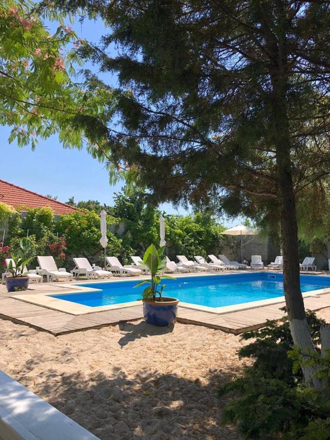 Casa Stavros Hotel 2 Mai Bagian luar foto